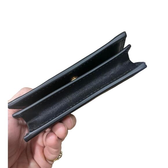 Gucci Matelasse Womens Card Case Wallet GG Black Gold Small - Picture 6 of 7